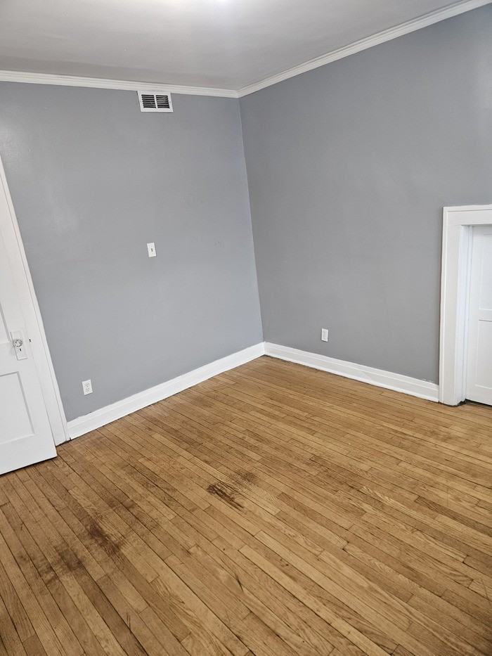 1316 Delaware St #2 - Photo 5 of 9