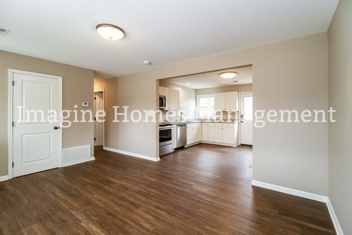 920 Sunrise Dr - Photo 5 of 19