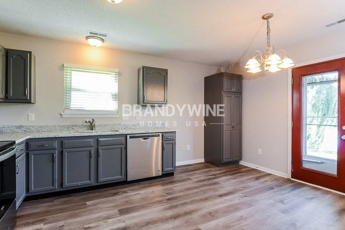 118 Broadmoor Bnd - Photo 7 of 17