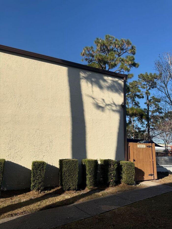 2649 Crown Ct - Photo 7 of 28