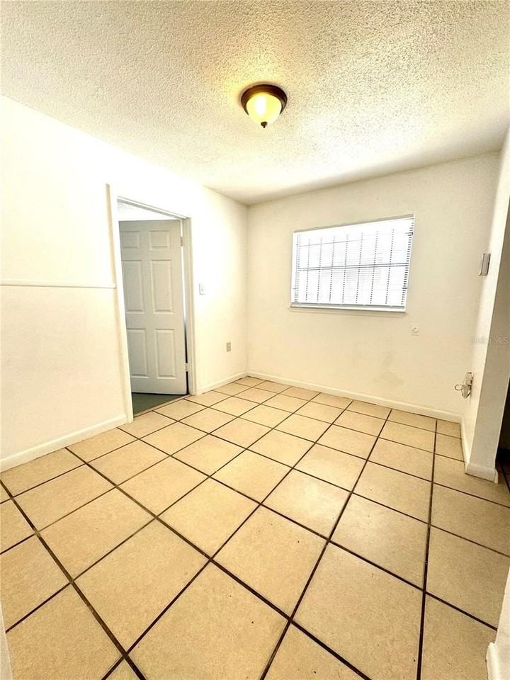 4291 Clarinda St - Photo 6 of 16