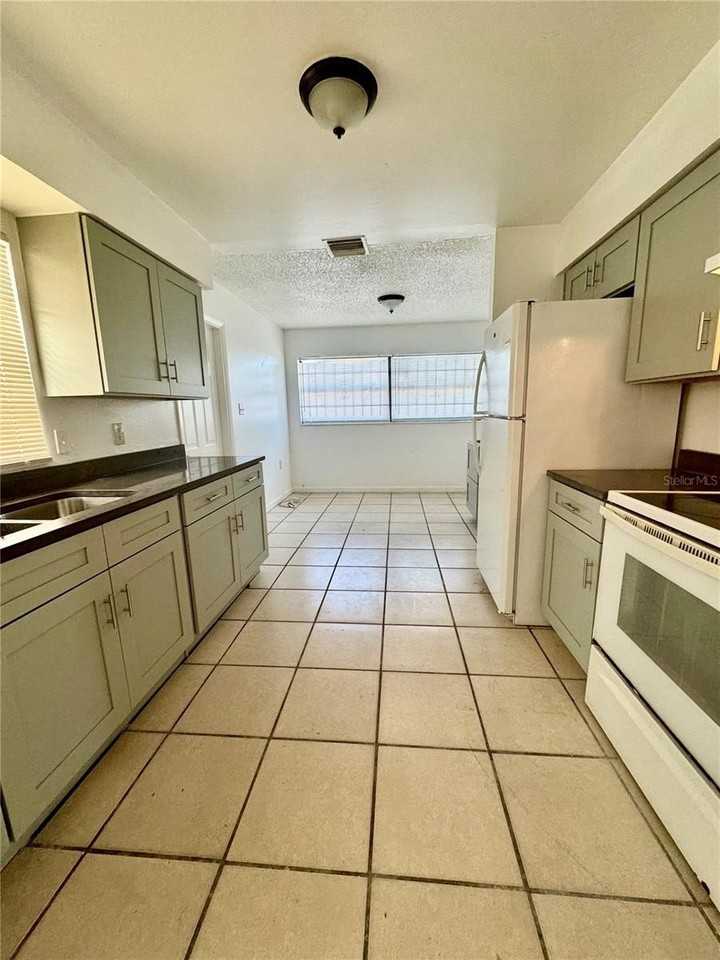 4291 Clarinda St - Photo 7 of 16