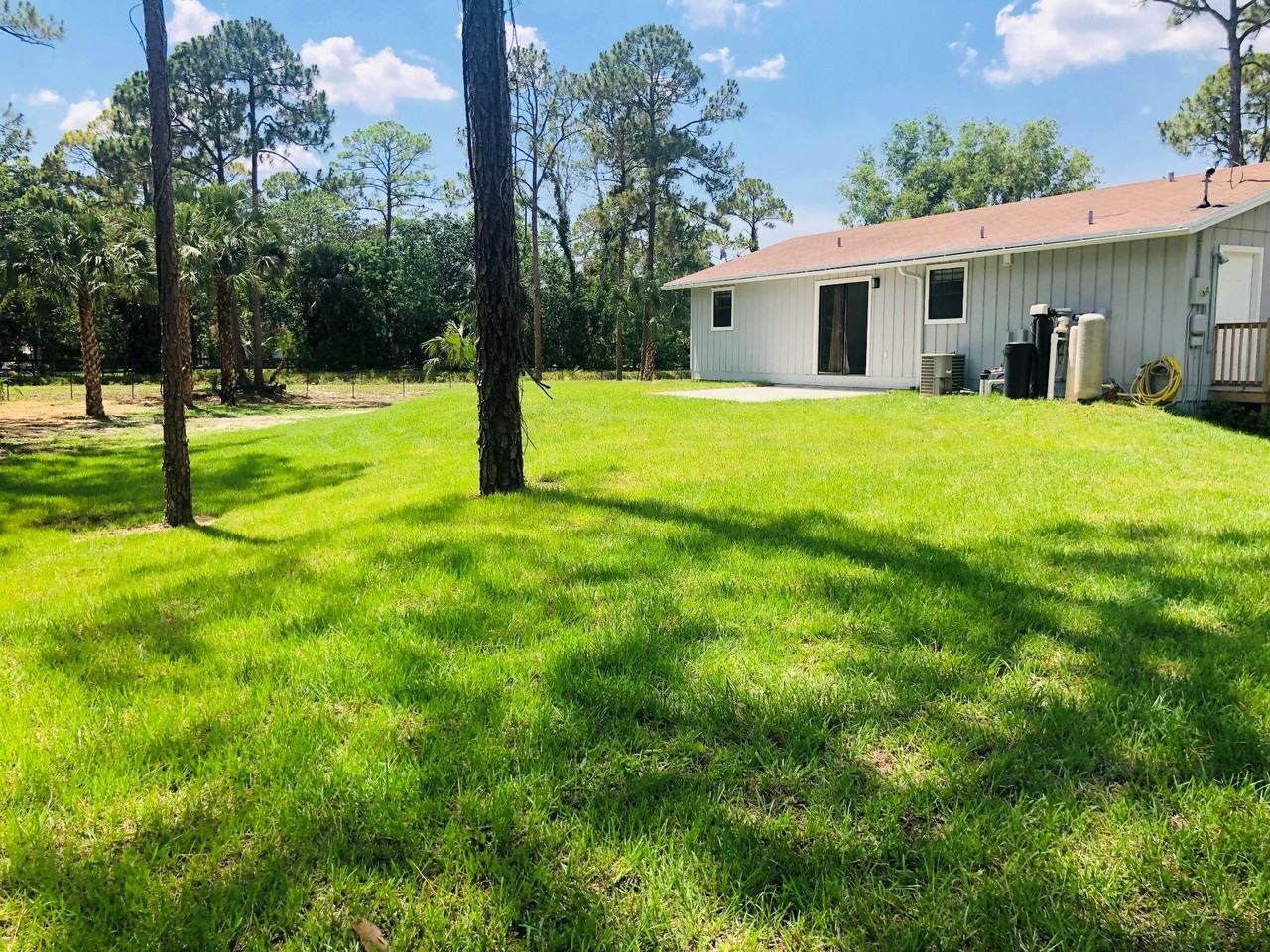 13618 51st Place North - Photo 3 of 8