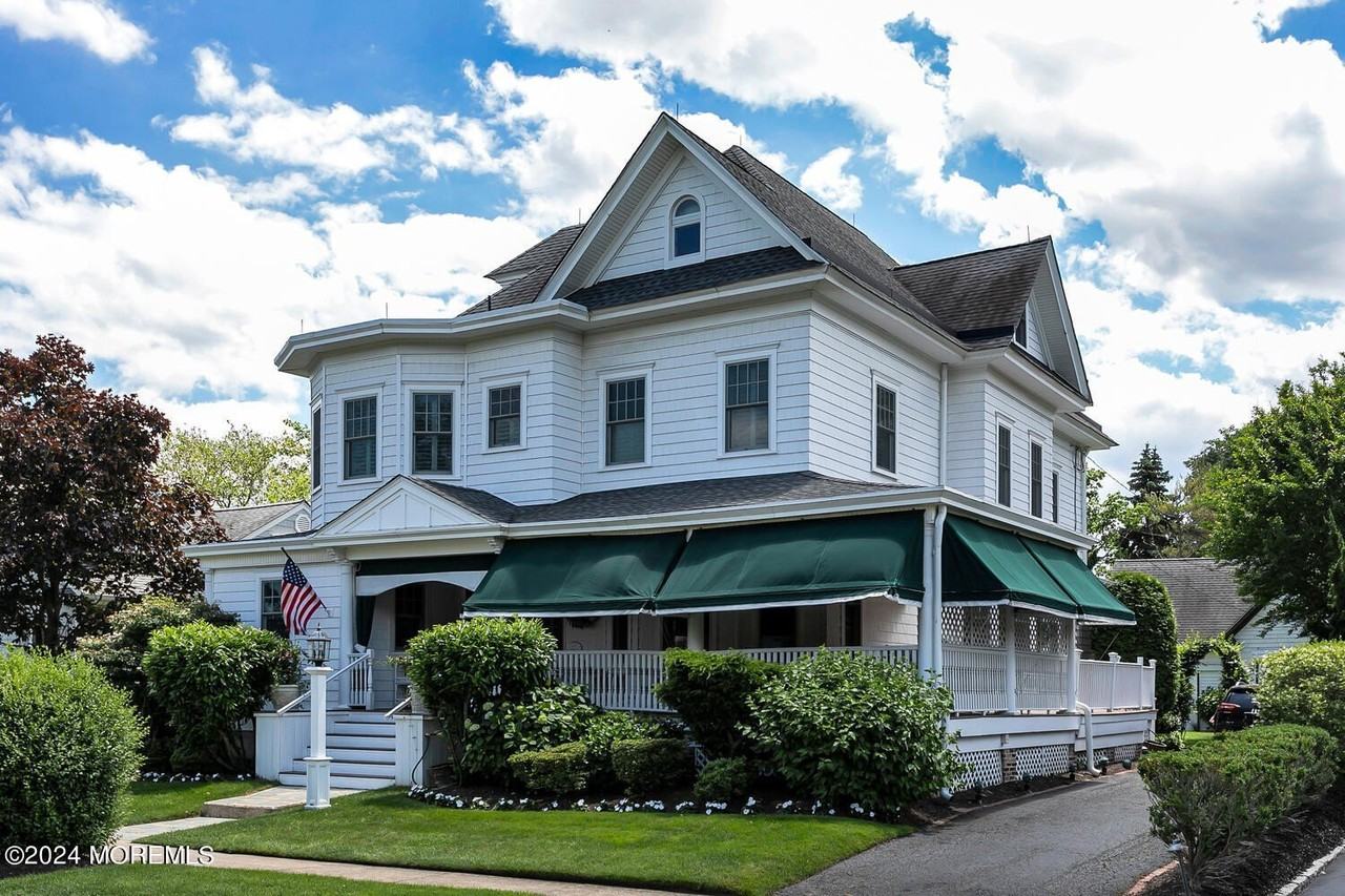 109 Washington Ave - Photo 2 of 50