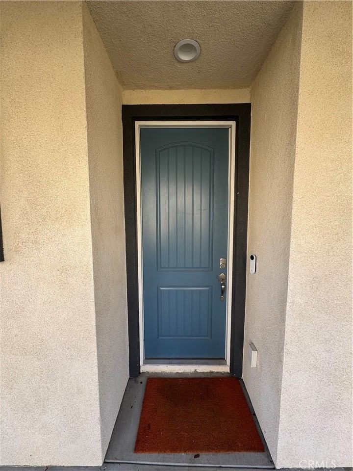 501 Villa Way - Photo 6 of 37