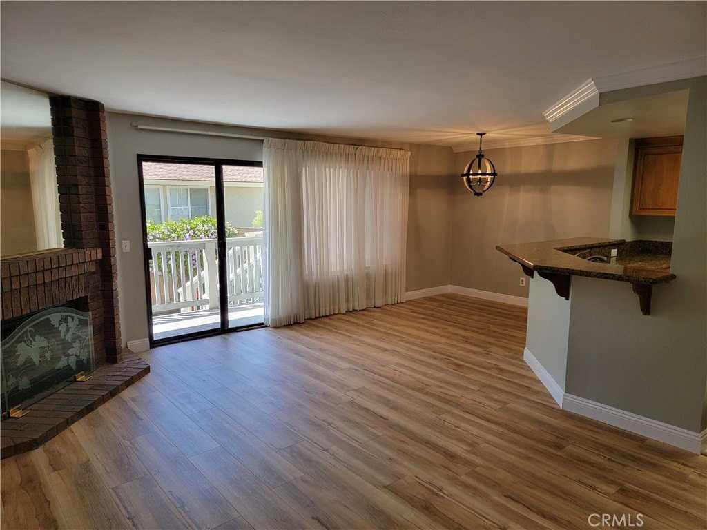 941 Lotus Cir - Photo 5 of 20