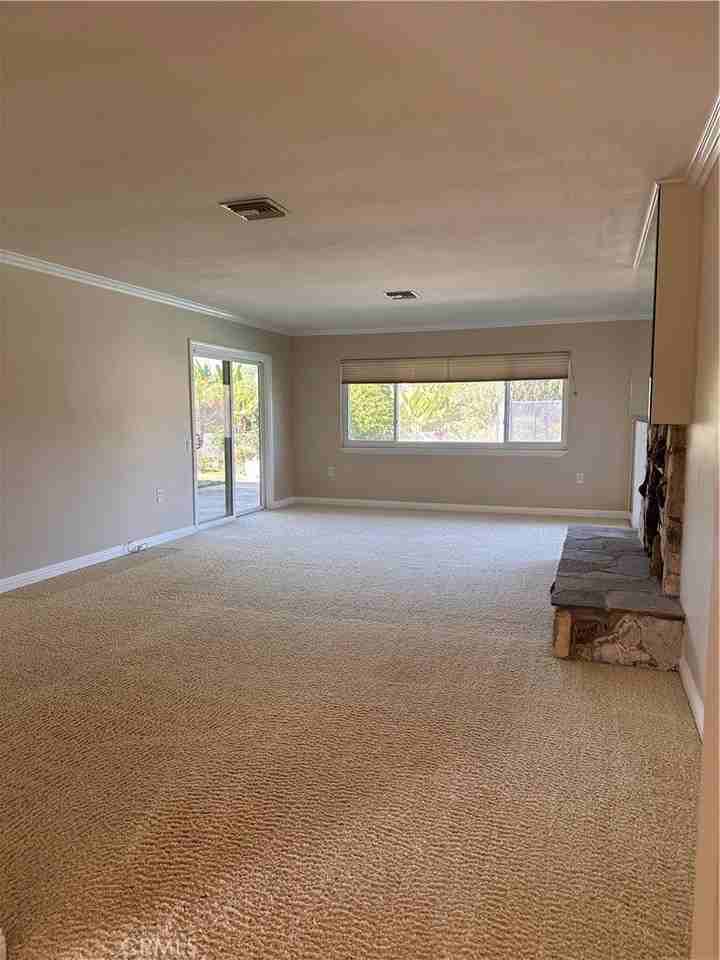 1635 Palo Verde Dr - Photo 3 of 11