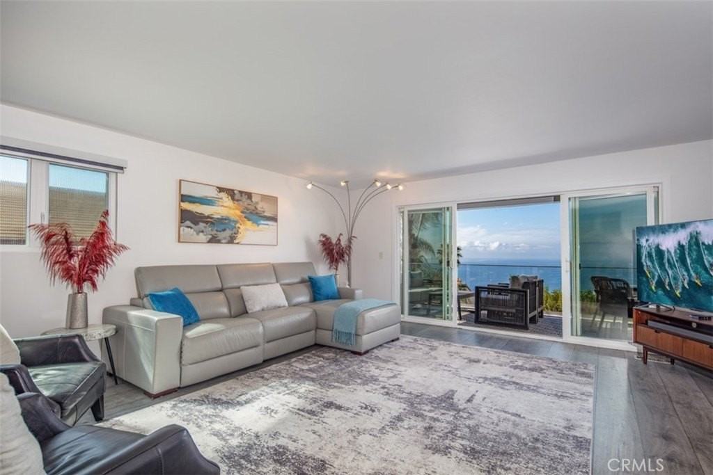 880 La Mirada St - Photo 3 of 50