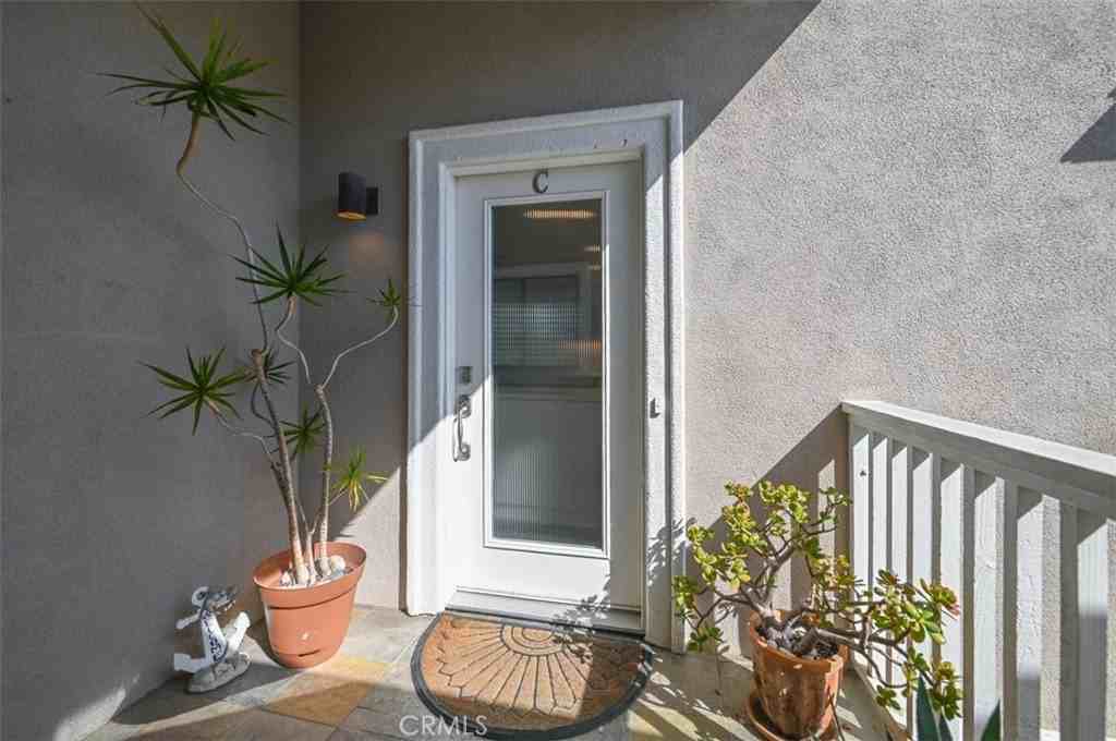 105 Avenida Del Reposo #C - Photo 5 of 34