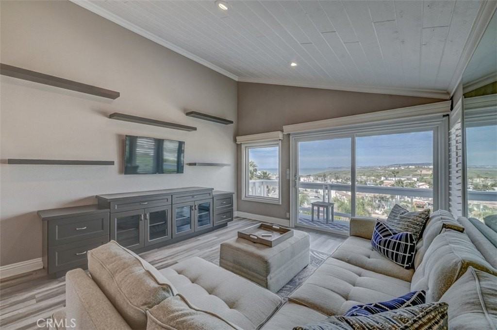 105 Avenida Del Reposo #C - Photo 7 of 34