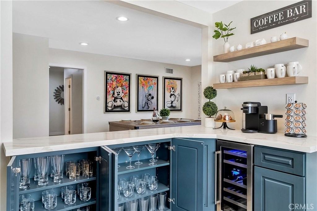 2809 Olive Ln - Photo 7 of 44