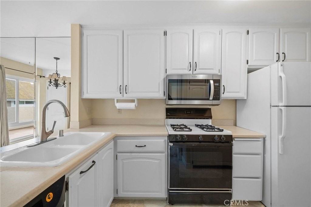 86 Kazan St #40 - Photo 7 of 24