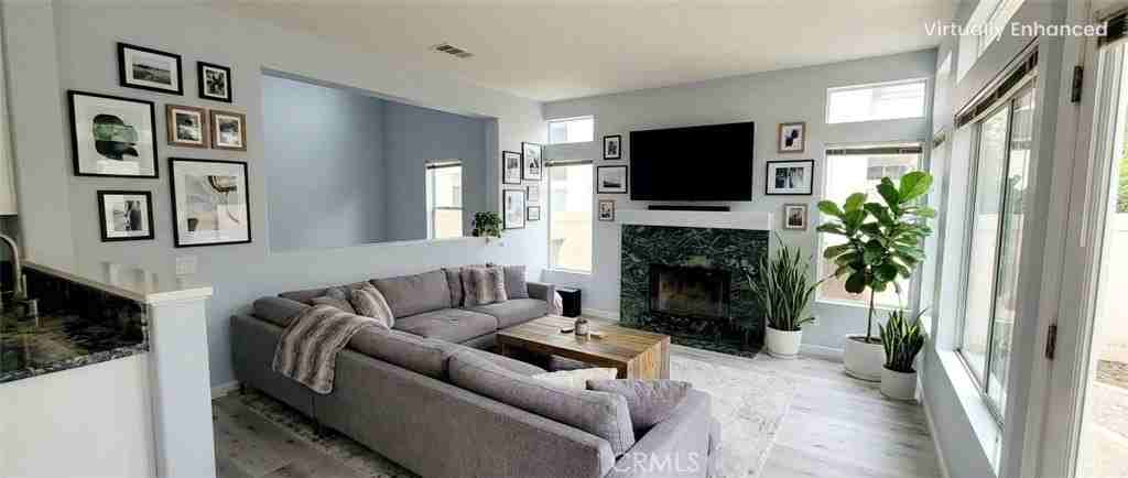 8226 E White Fir Ln - Photo 3 of 37