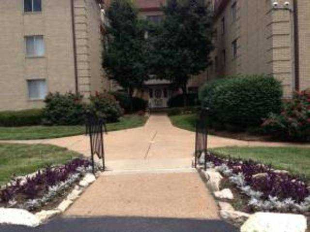 Versailles Apartments 1544 Northwinds Estates Dr 118, Ferguson, MO