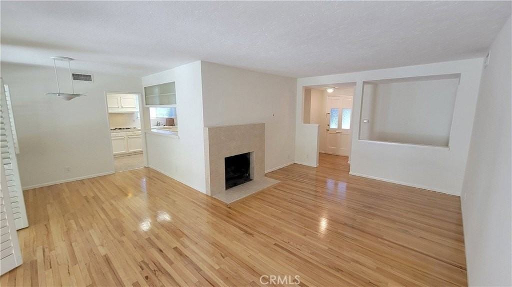 6508 Belmar Ave - Photo 4 of 21