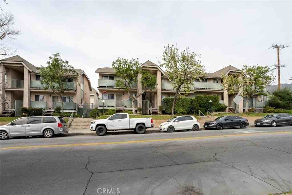 13100 Bromont Ave #8 - Photo 2 of 35