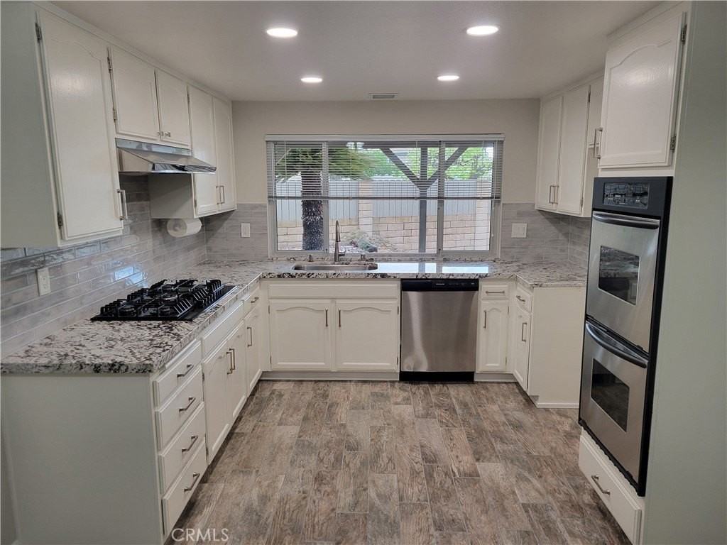 10651 Baton Rouge Pl - Photo 2 of 21