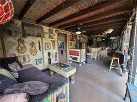 617 N Beachwood Dr - Photo 1 of 1