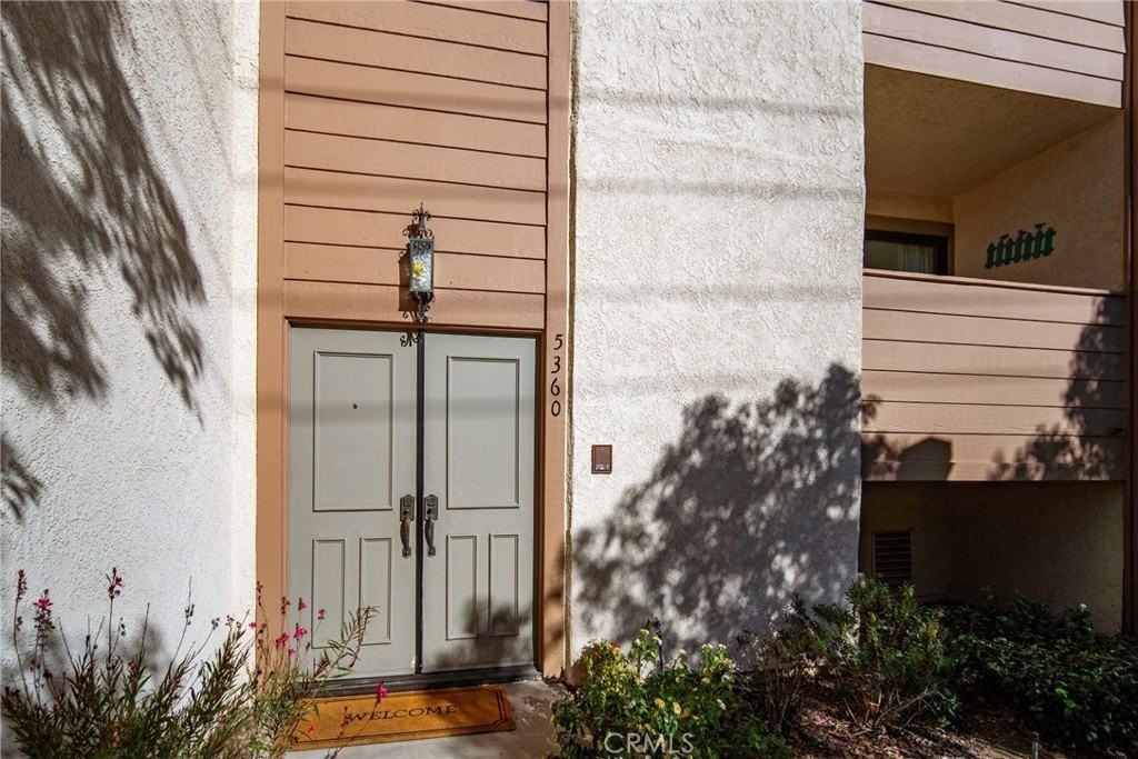 5360 Las Virgenes Rd - Photo 3 of 37