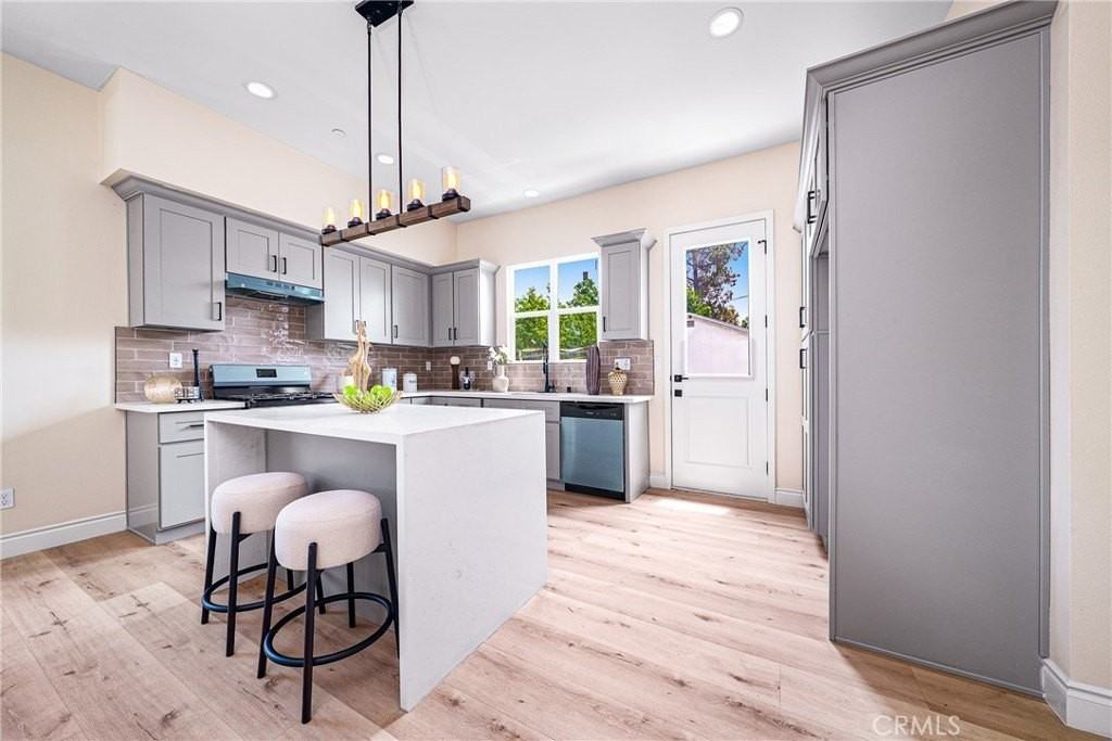 2709 Cogswell Rd - Photo 3 of 28