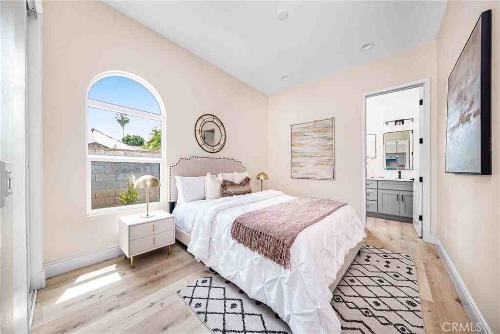 2709 Cogswell Rd - Photo 7 of 28