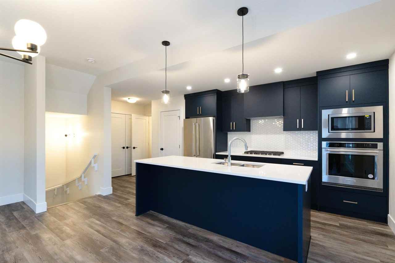 2857 12 Avenue SW, Calgary - N/A - Photo 2 of 21