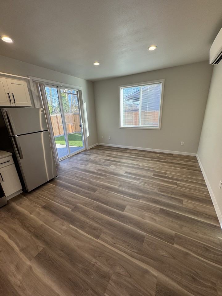 642 Parker Loop - Photo 4 of 11