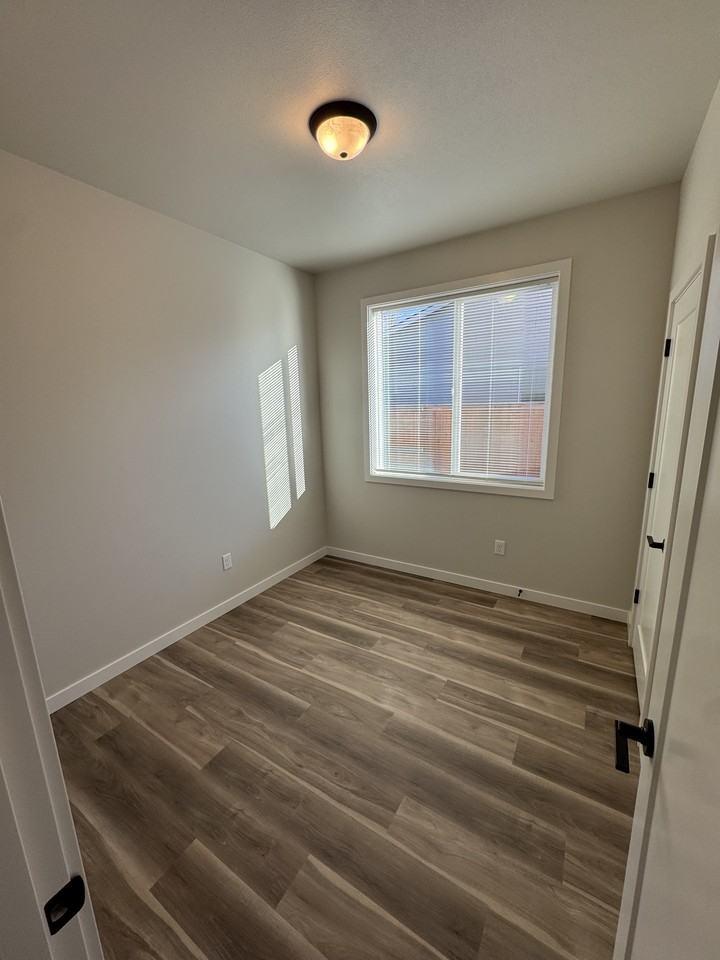 642 Parker Loop - Photo 6 of 11