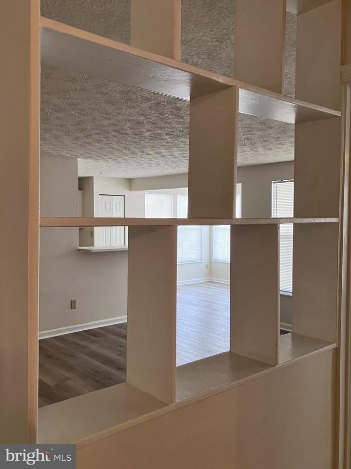 703 Orchard Overlook Apt 102 #102 - Photo 4 of 27