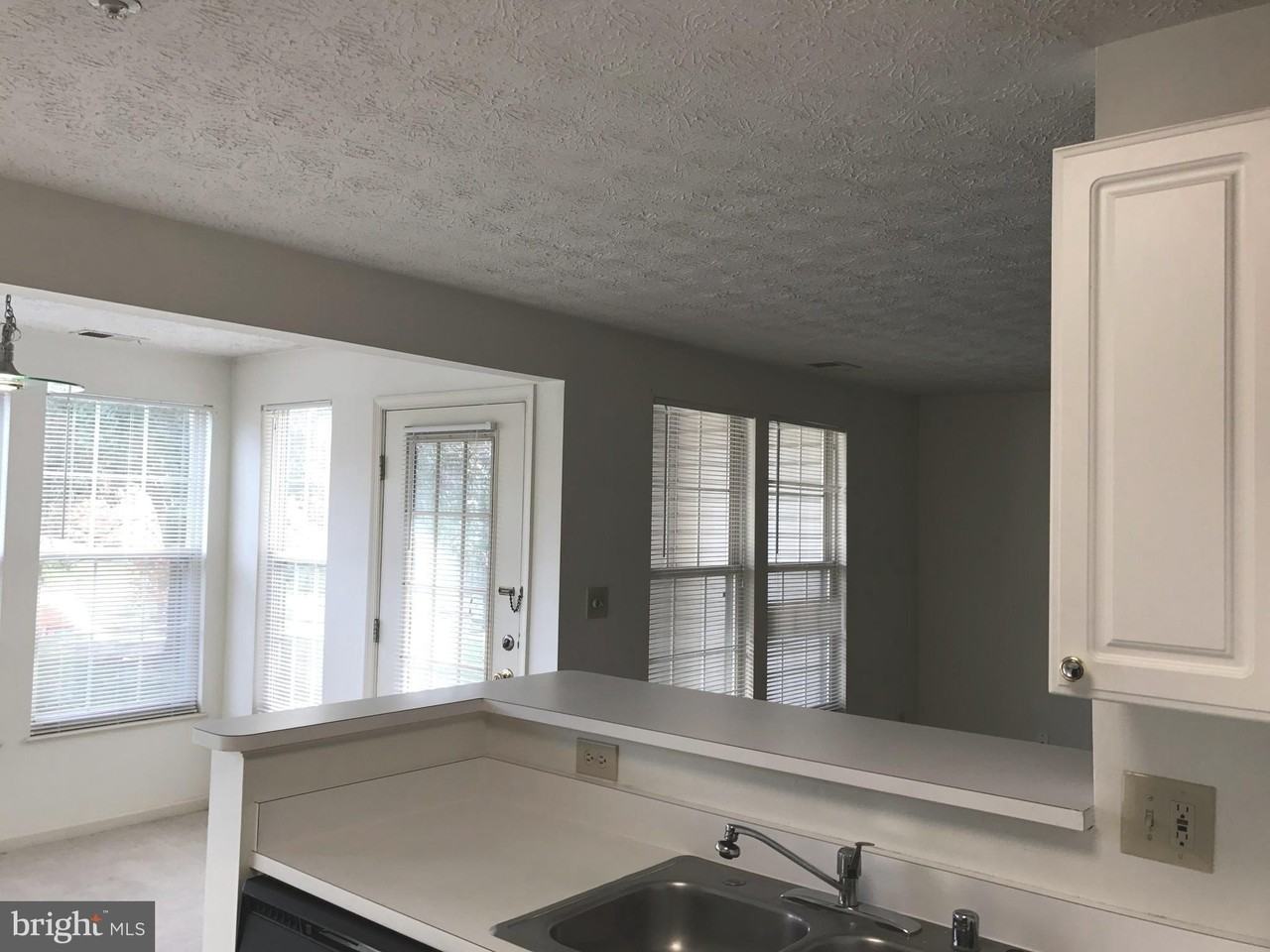 703 Orchard Overlook Apt 102 #102 - Photo 5 of 27