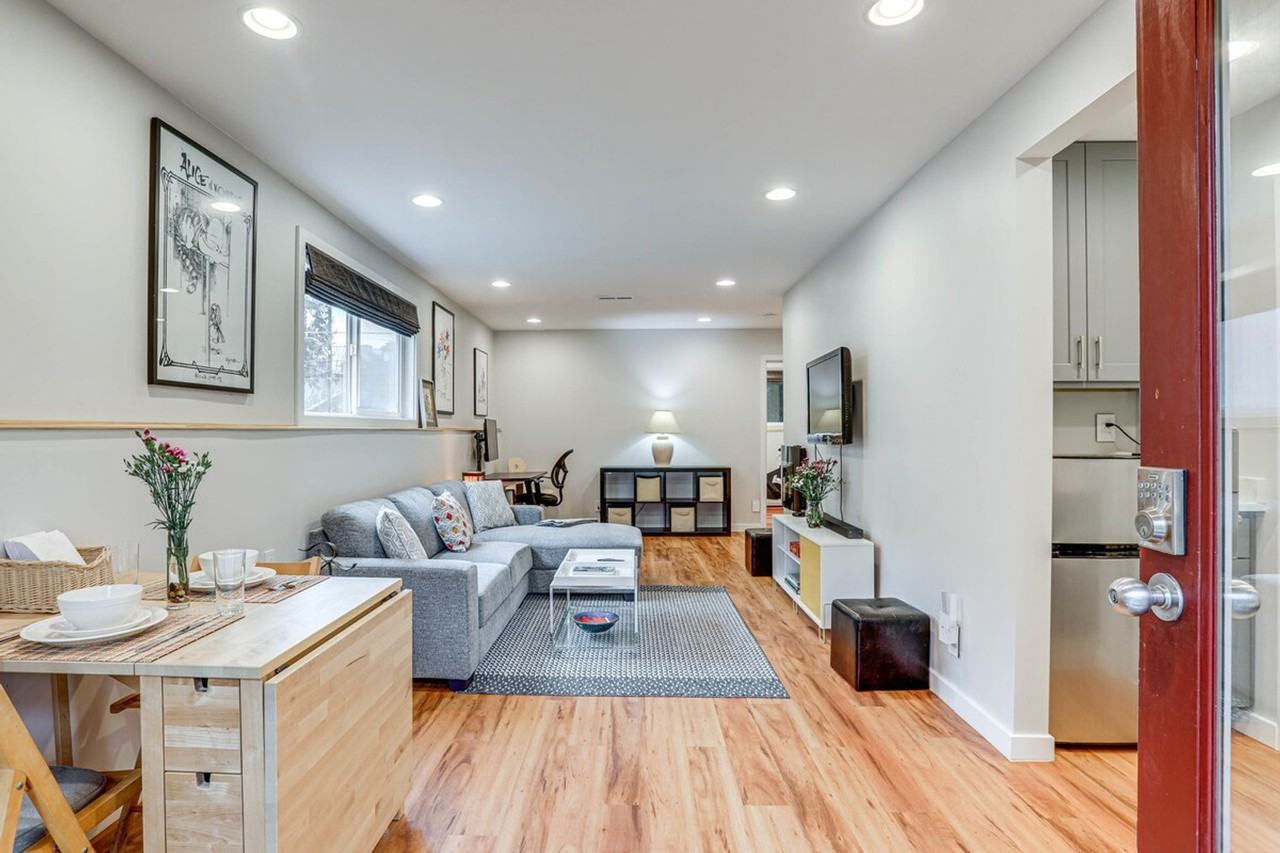 10052 Interlake Ave N #1385833P - Photo 4 of 29