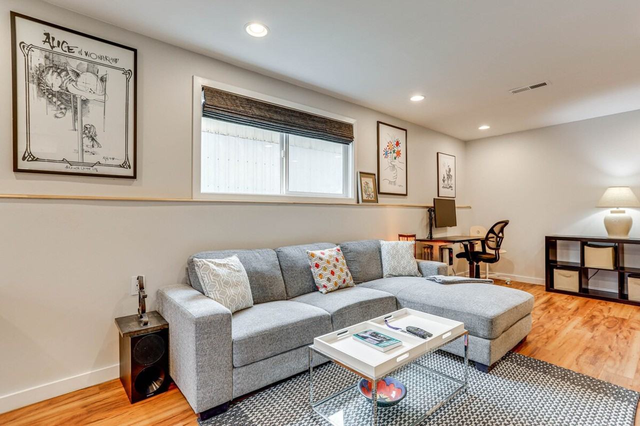 10052 Interlake Ave N #1385833P - Photo 5 of 29