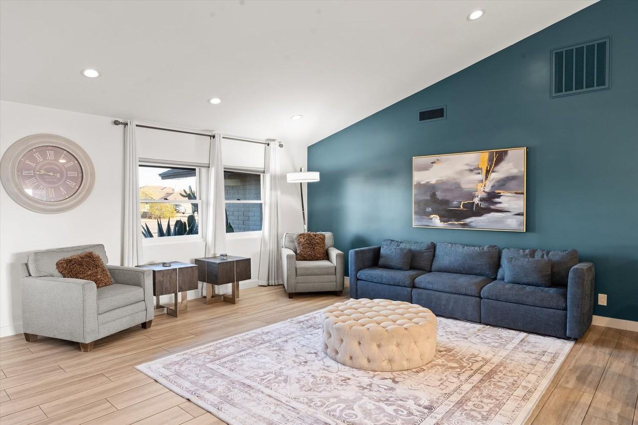 15638 N 41st Pl #1068374P - Photo 2 of 50