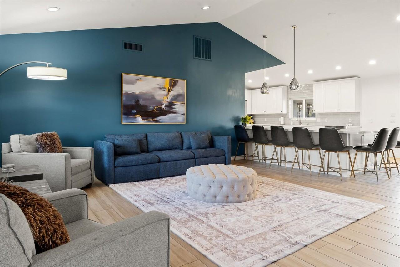 15638 N 41st Pl #1068374P - Photo 4 of 50