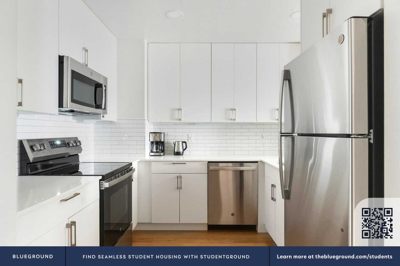 938 110th Ave Ne #907 - Photo 7 of 29