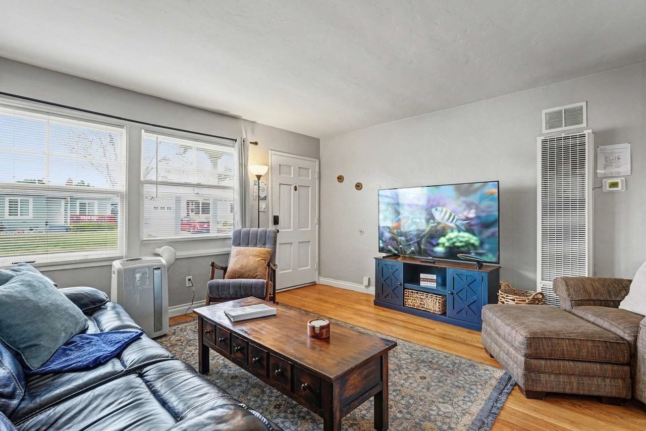 7221 Vassar Ave #1388508P - Photo 2 of 35