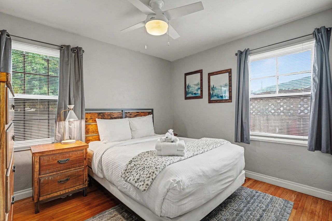 7221 Vassar Ave #1388508P - Photo 6 of 35