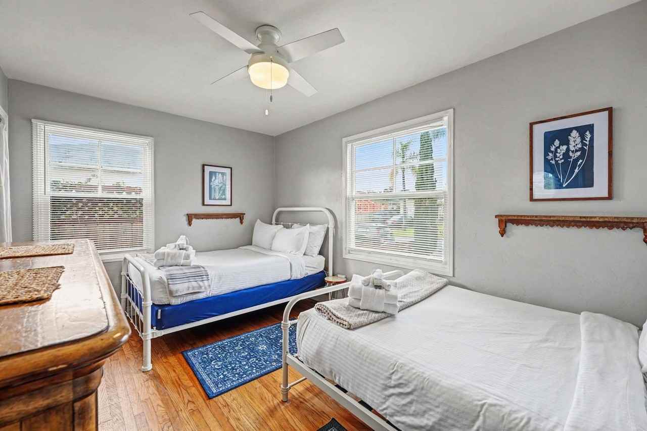 7221 Vassar Ave #1388508P - Photo 7 of 35