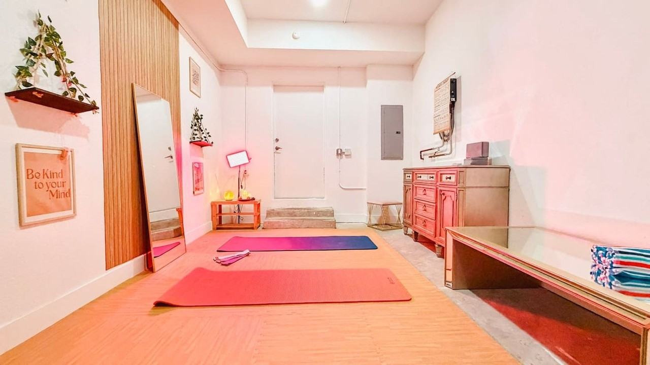 1163 Nw 2nd St #1463285P - Photo 3 of 43