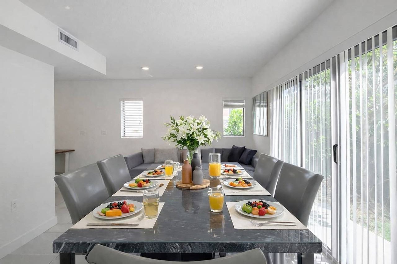 1163 Nw 2nd St #1463285P - Photo 7 of 44