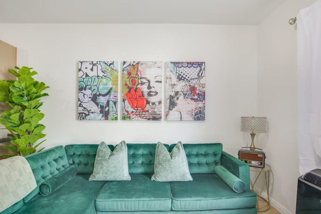 2658 Broadway #1307919P - Photo 3 of 22