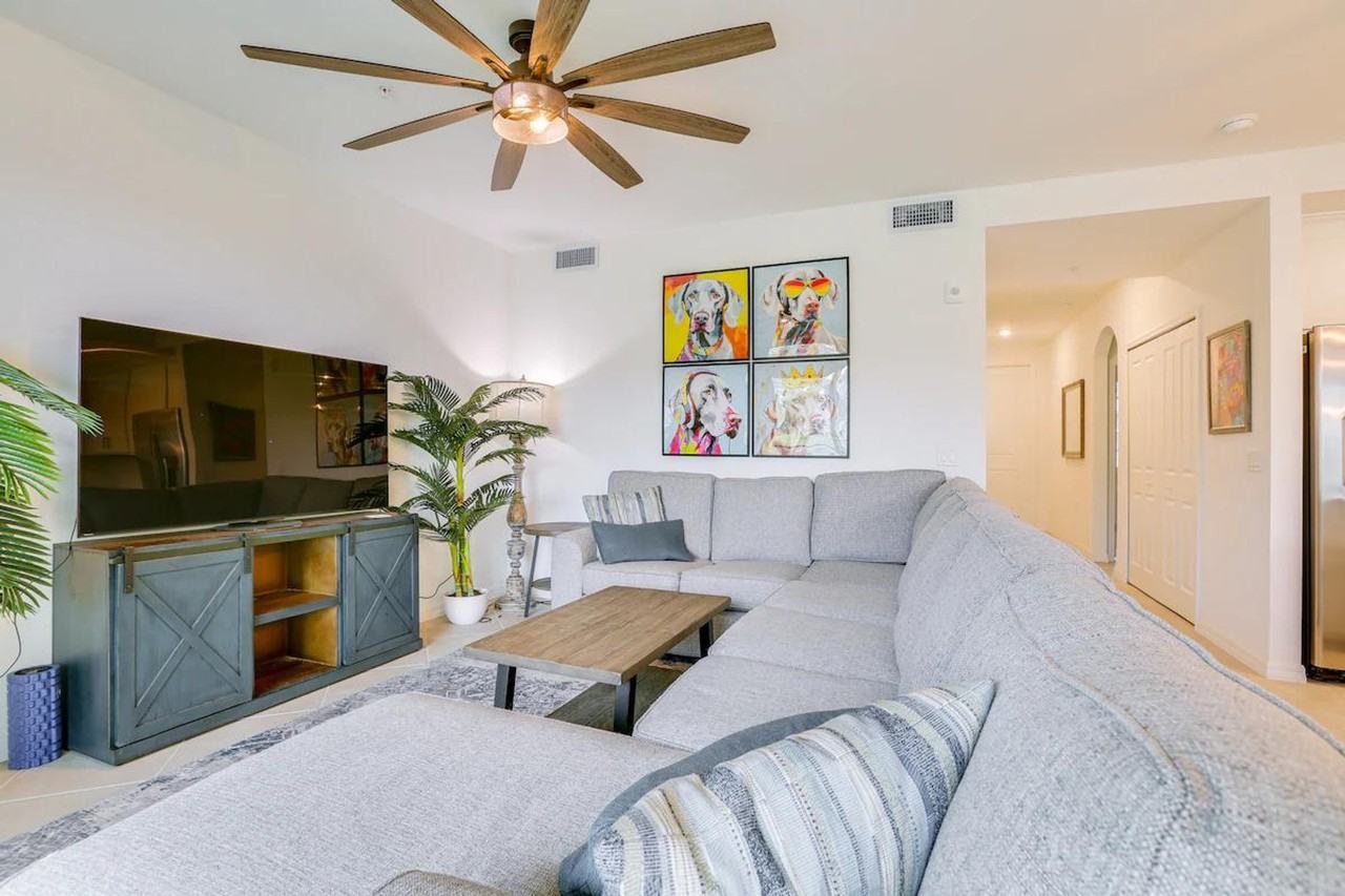 18461 Copperhead Ct N #1386078P - Photo 3 of 25