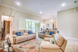 featured image of 1 Slate Blue Pl