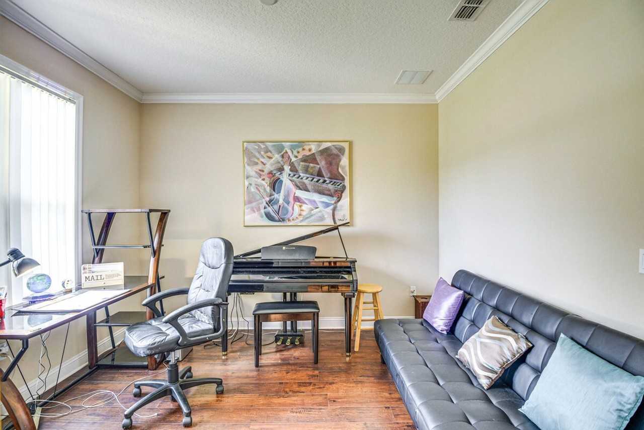 1 Slate Blue Pl #1385627P - Photo 2 of 29