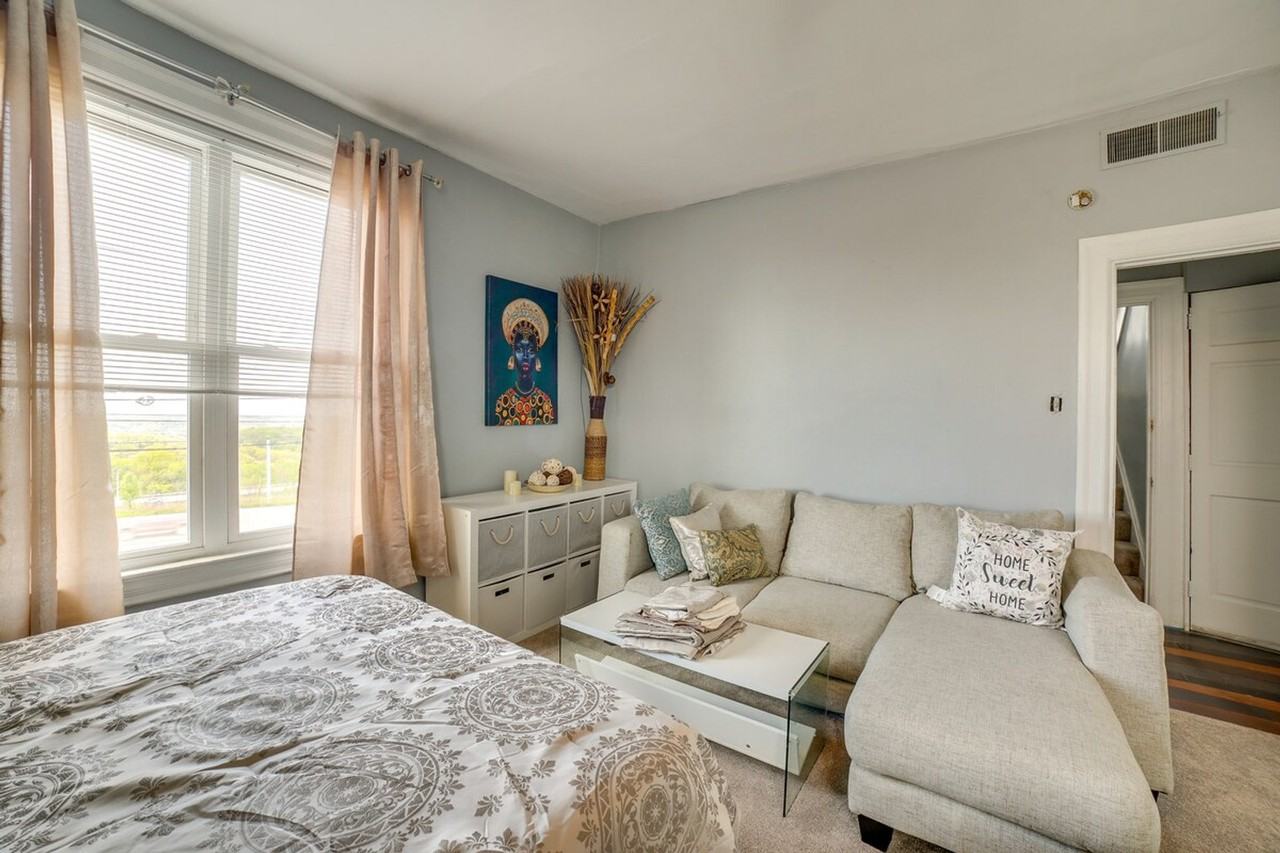 5112 Towers Ter #1386064P - Photo 2 of 25