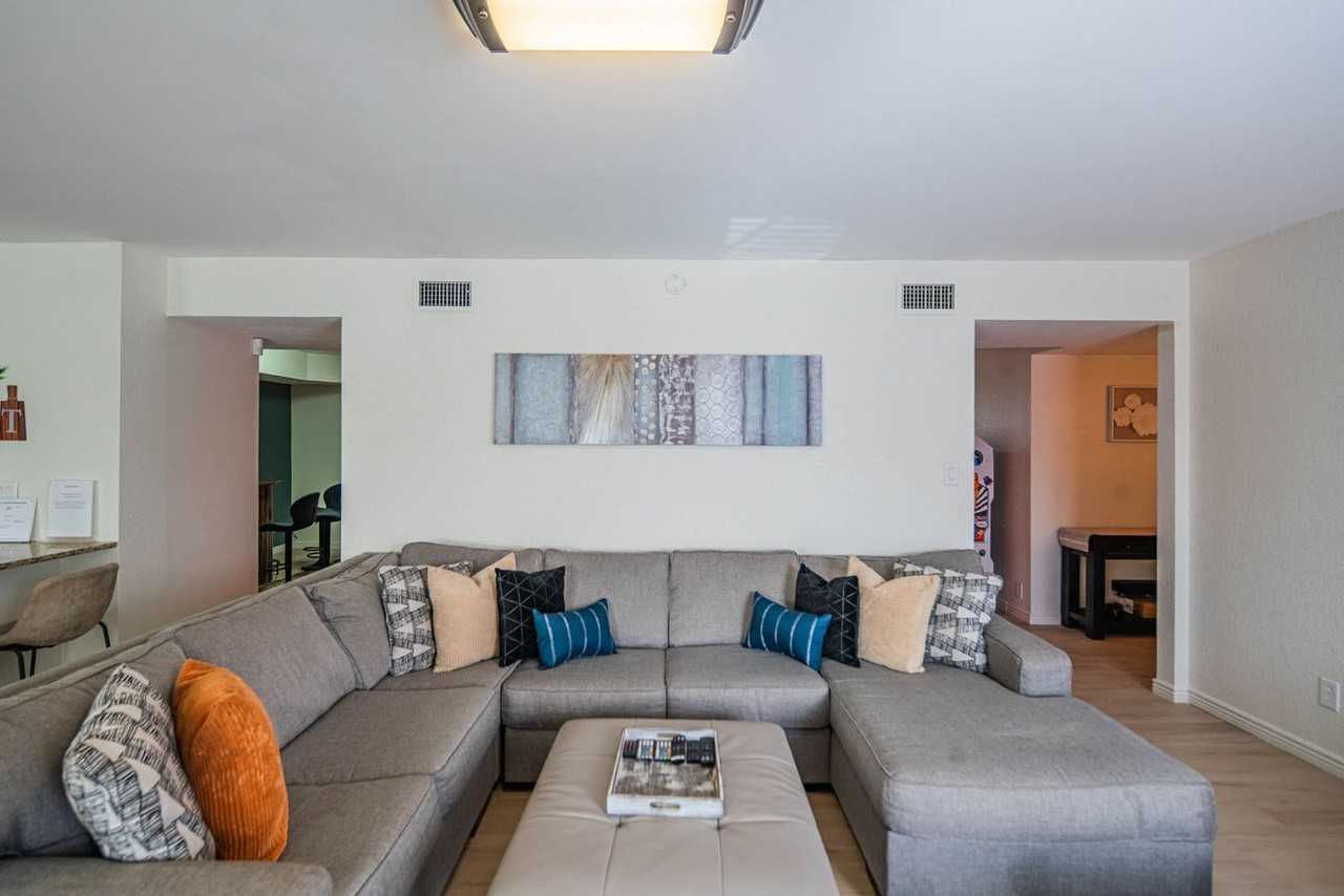 6411 E Thunderbird Rd #1465401P - Photo 2 of 50