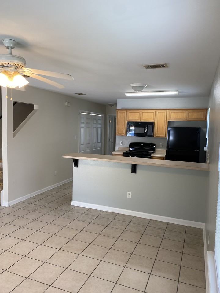 97 Bass St - Photo 3 of 22