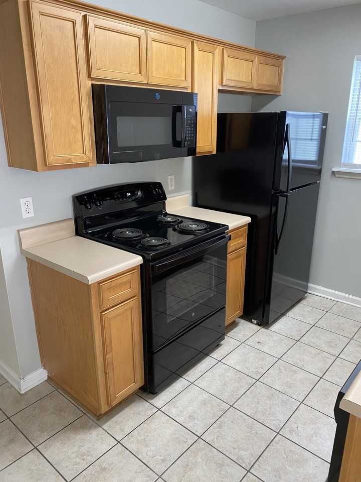 97 Bass St - Photo 4 of 22