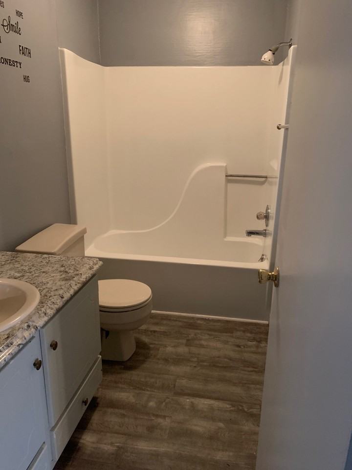 103 Hines Blvd #C - Photo 3 of 16