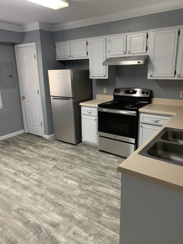 105 Hines Blvd #A - Photo 7 of 13